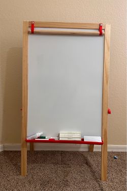 Kids white/chalk board