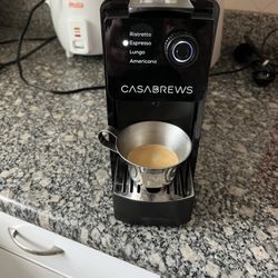 Small capsule espresso machine—clean and in good working order