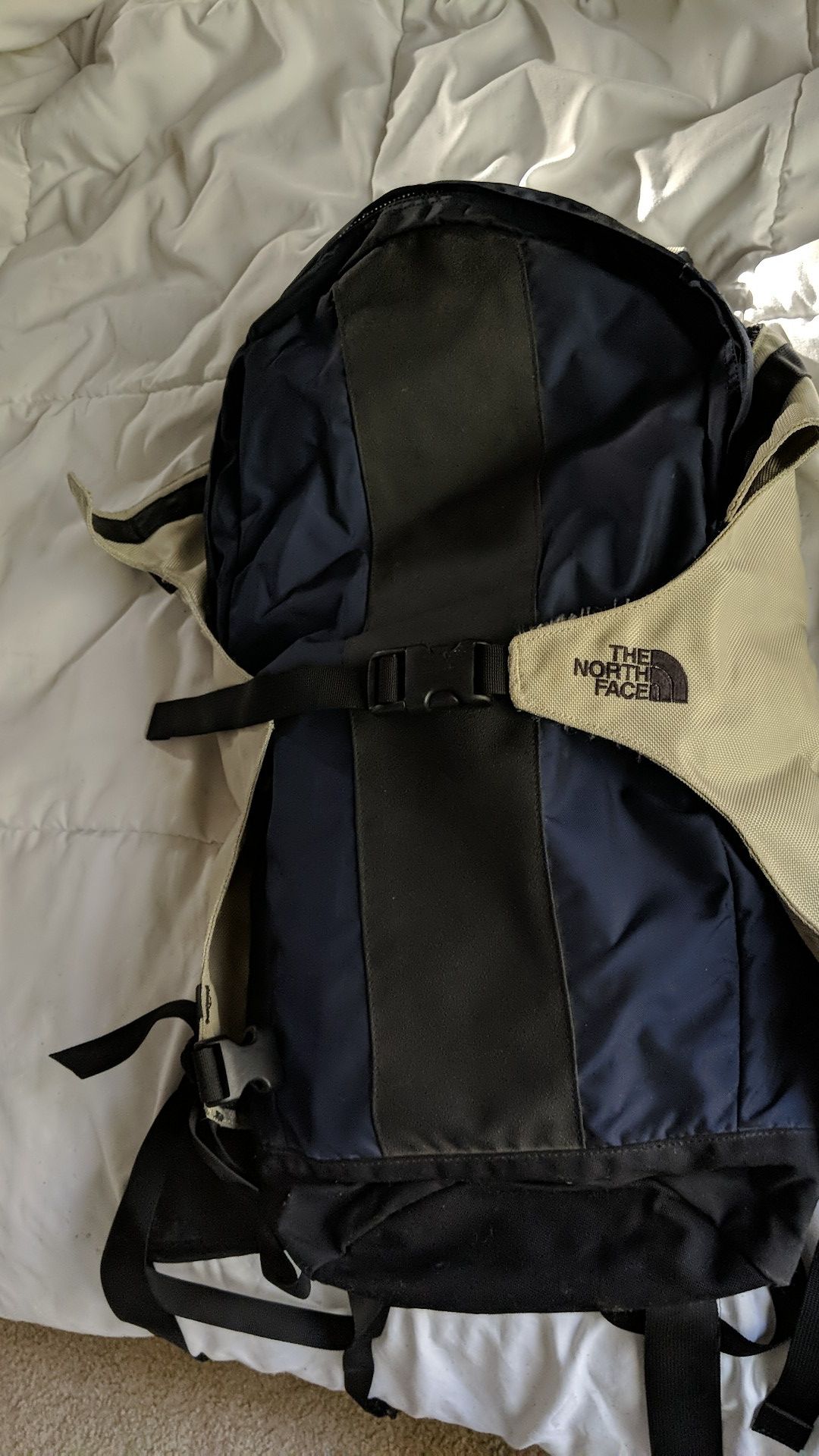 North face snowboarding backpack