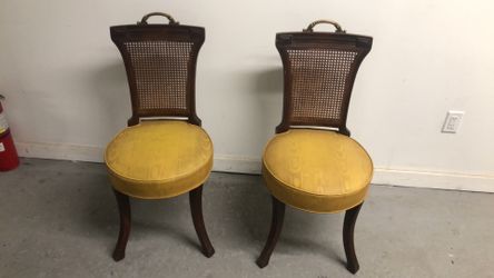 2 Old chairs good condition