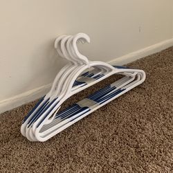 Plastic Hanger (10ea)