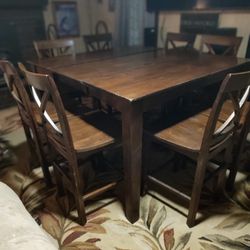 Beautiful Adjustable Oak Table And 8 Tall Chairs