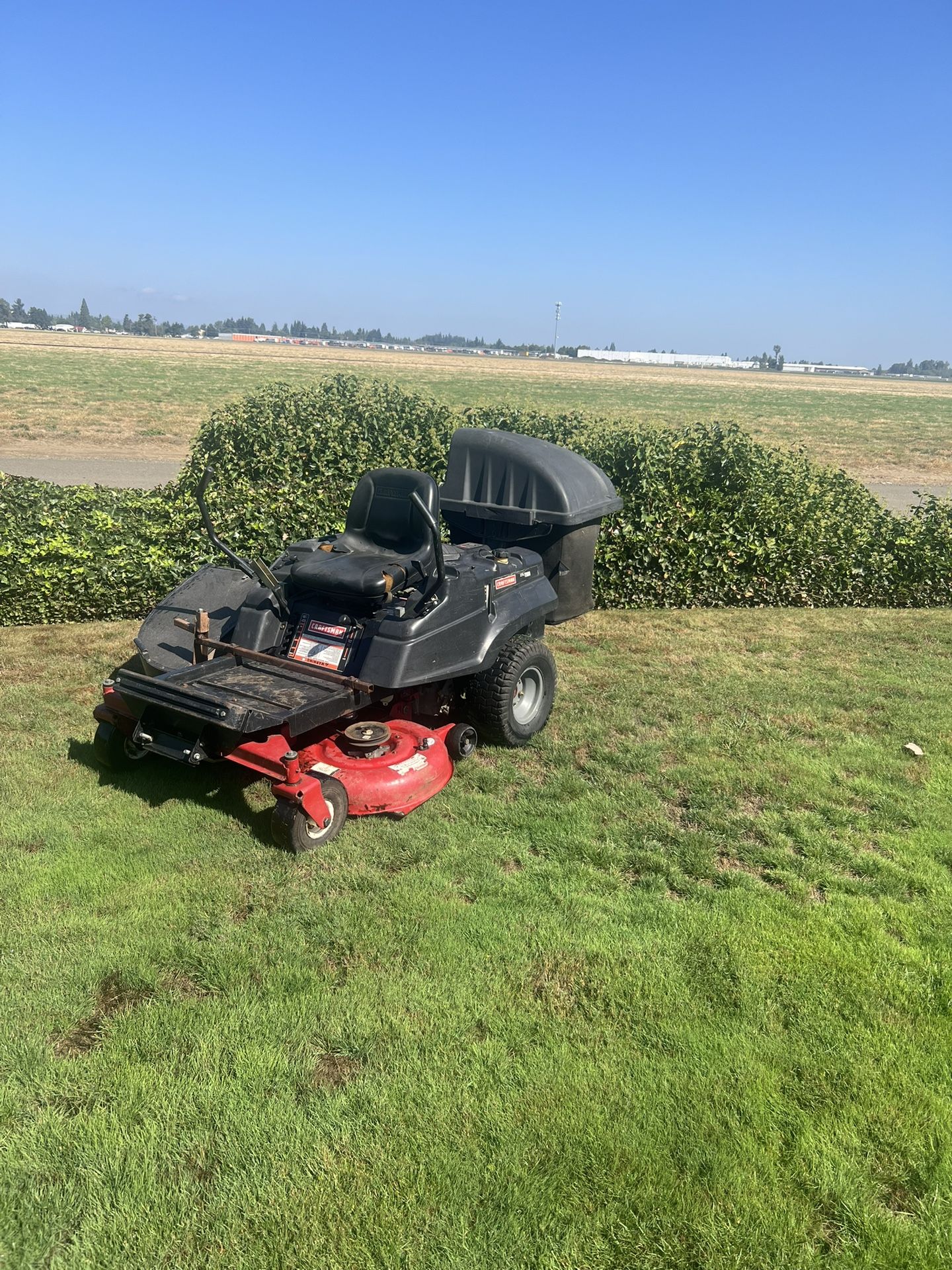 Craftsman LTZ7000 Zero Turn Lawn Mower