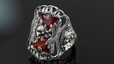 One of the kind Ring Sizes:5,6,7,8,9,10