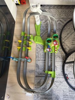 Mario Kart Circuit Track Lite Hot Wheels