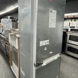 Built In Thermador 30” Bottom Freezer Panel Ready Refrigerator 
