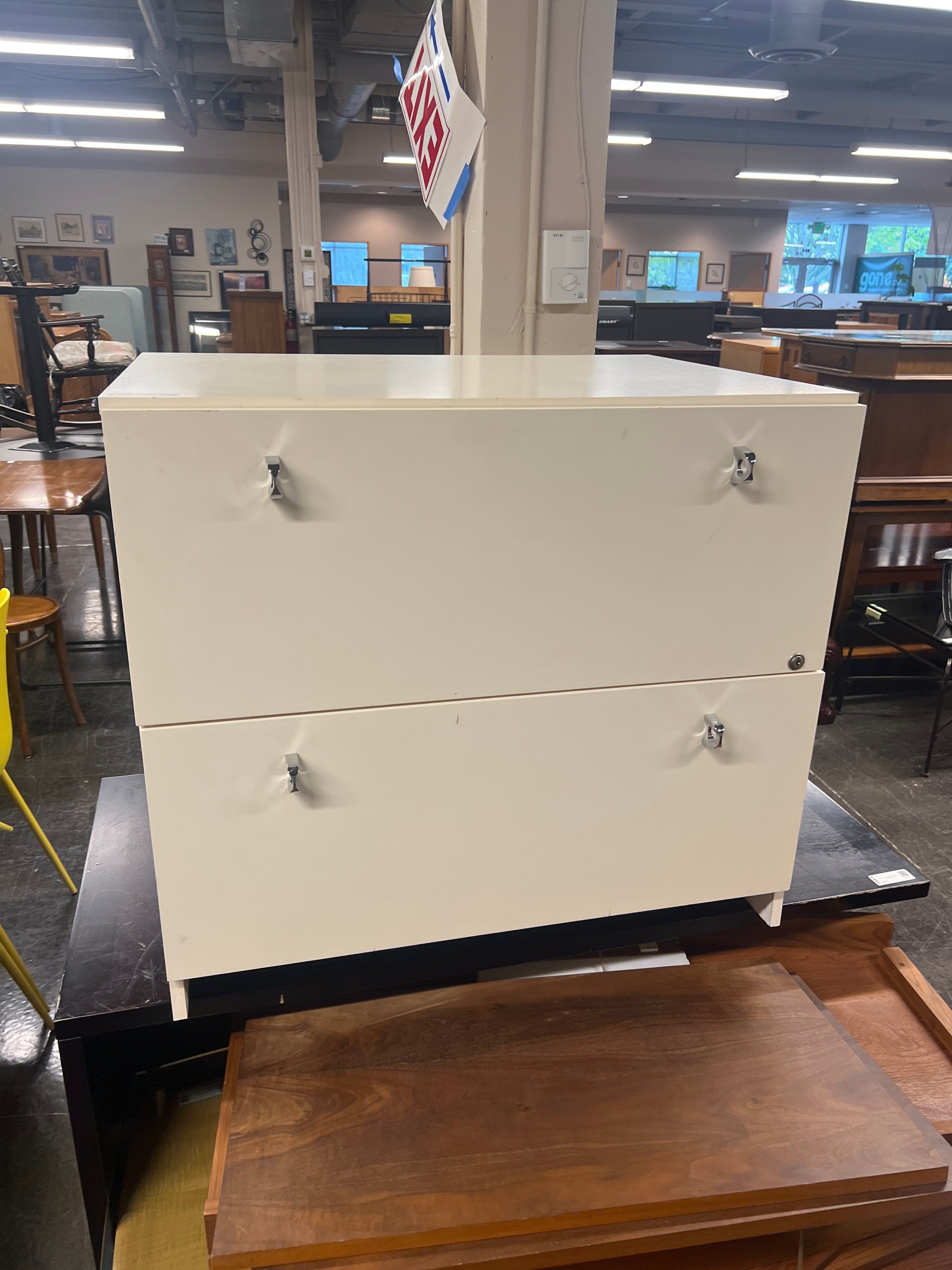 MCM filing cabinet no key