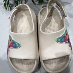 Kids Butterfly Foam Clogs – Cream