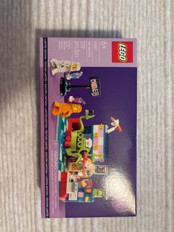 Lego Alien Space Diner