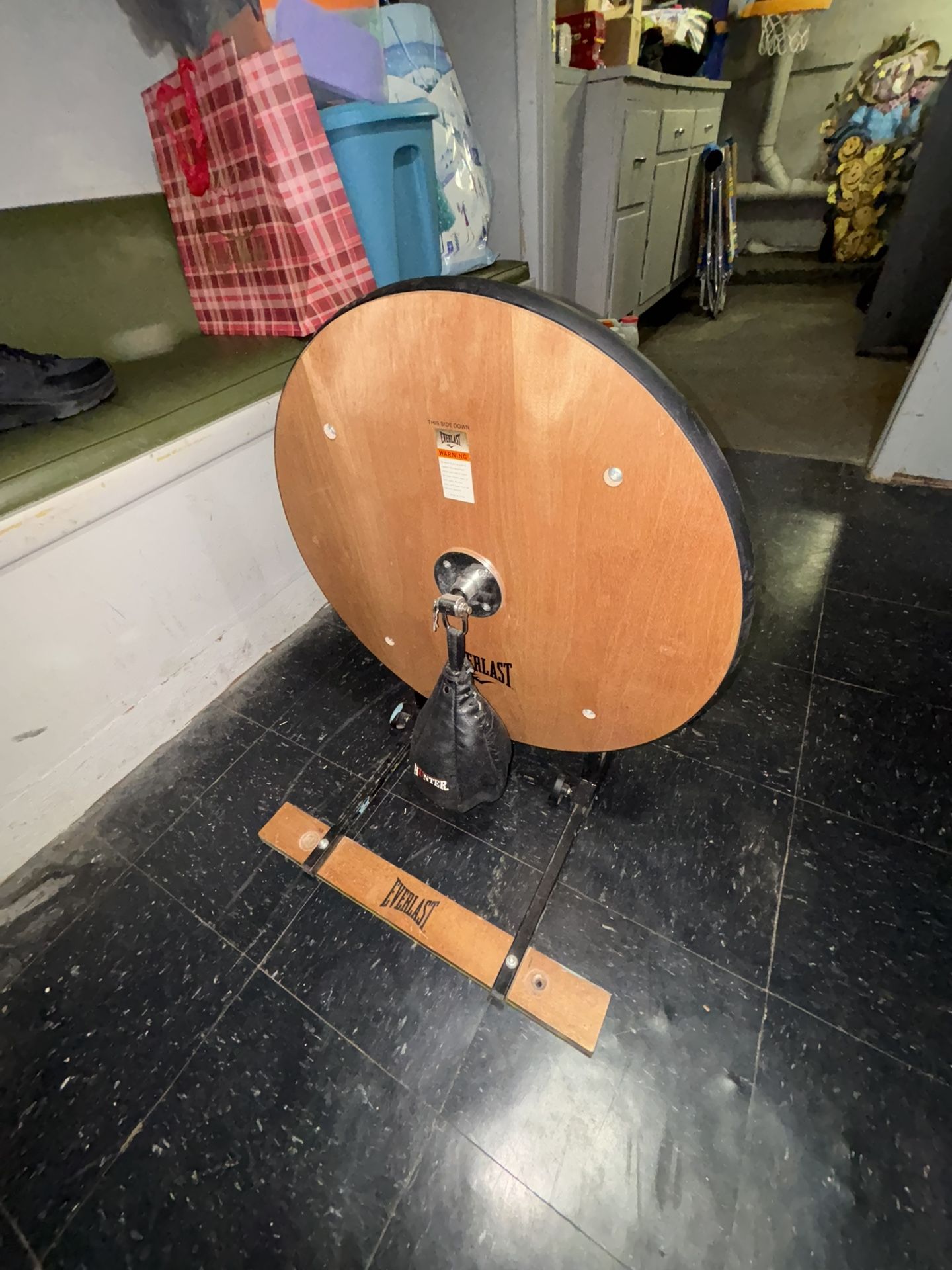 Everlast Adjustable Speed Bag Platform