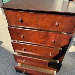 Chest Of Drawers Used Good Working Condition/ Cajonera Trabajando Bien 50”Tx16”Dx33”W