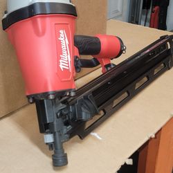 Milwaukee Framing Nailer 