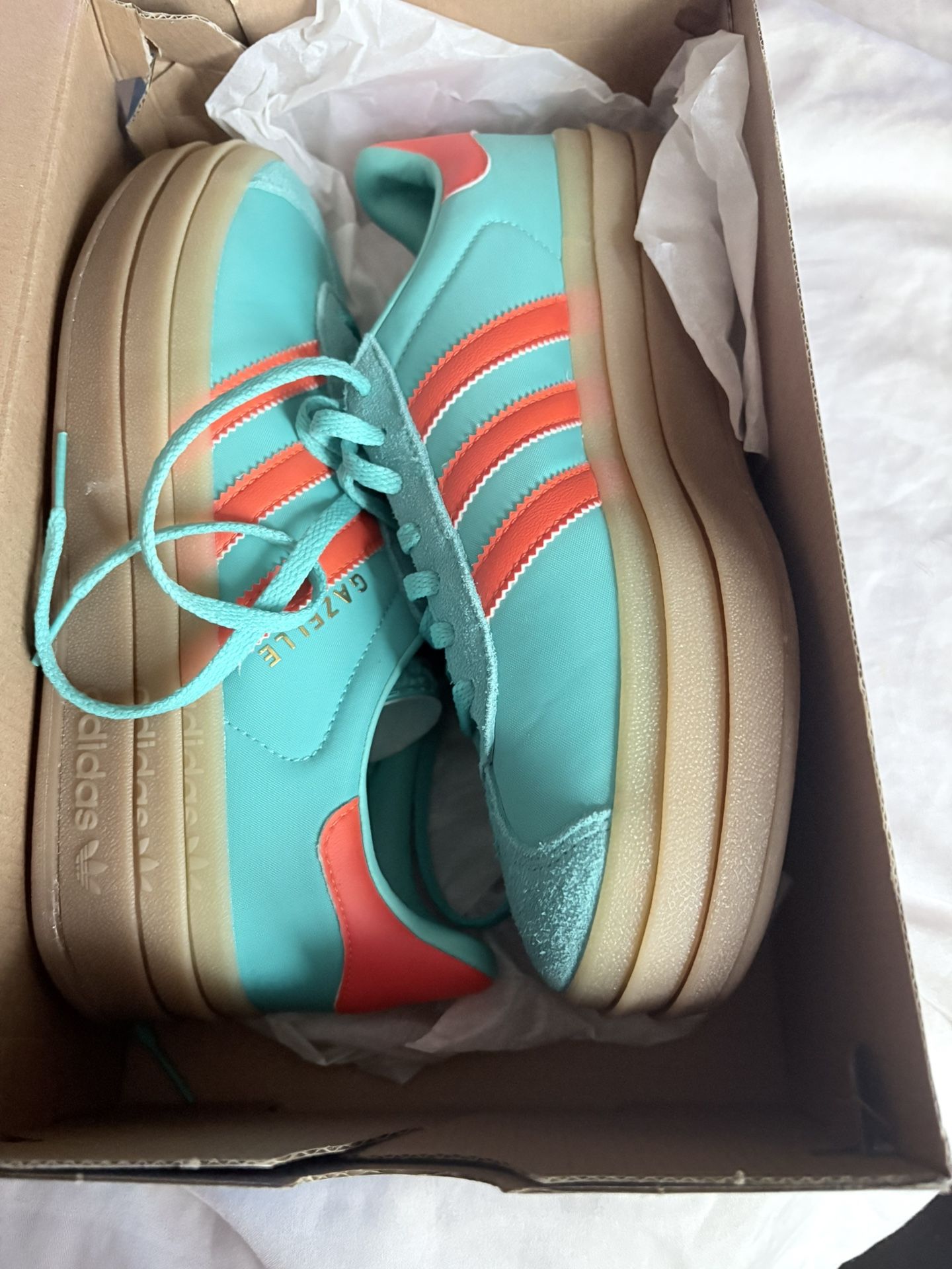 Like New Women Adidas Sneakers