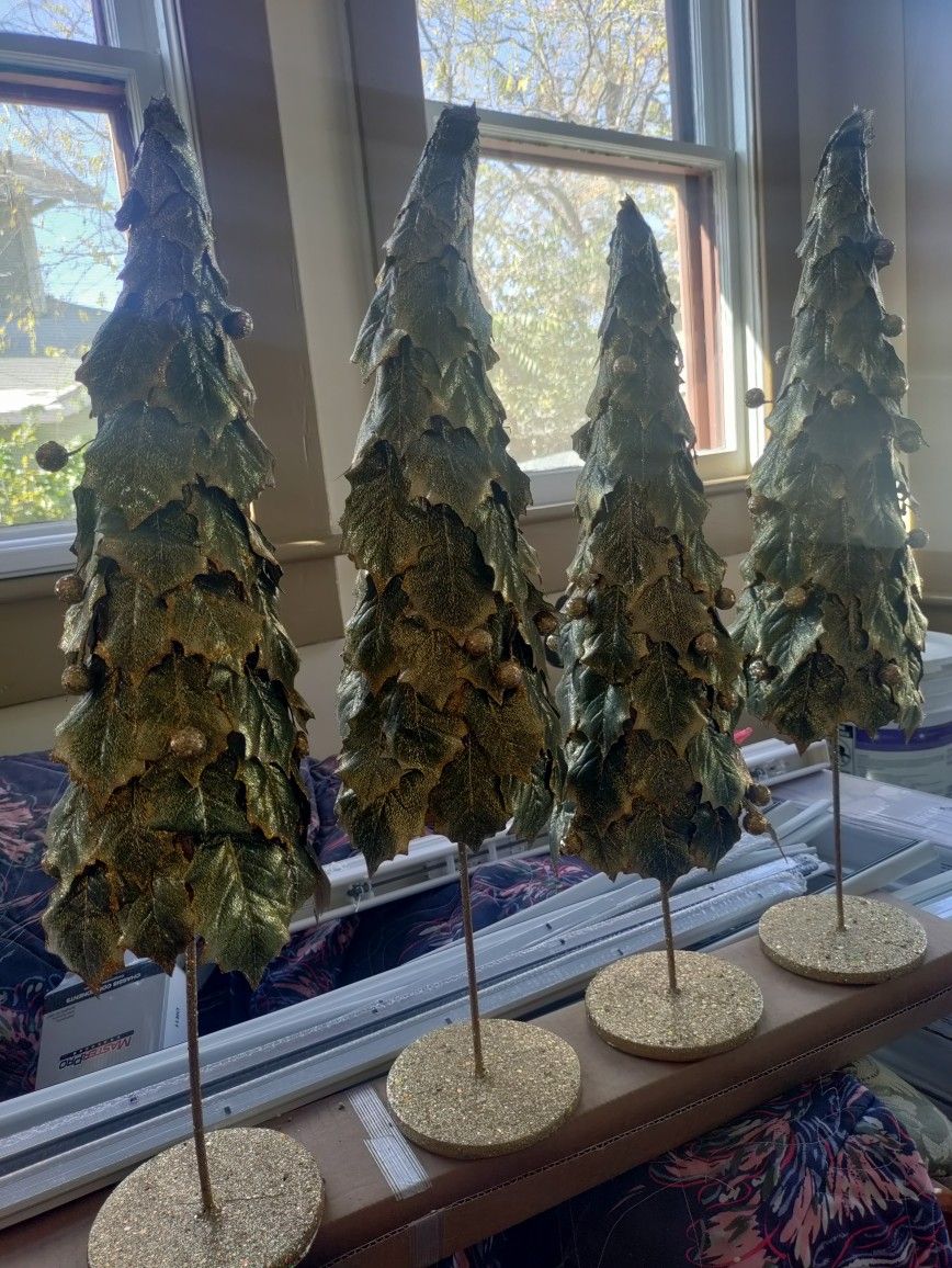 Gold Flakes Decorative Christmas Trees