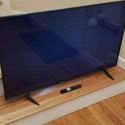 NEW cond  TCL  50 INCH  TV  , SMART TV  ,  WORKS EXCELLENT. , IN THE BOX  , 