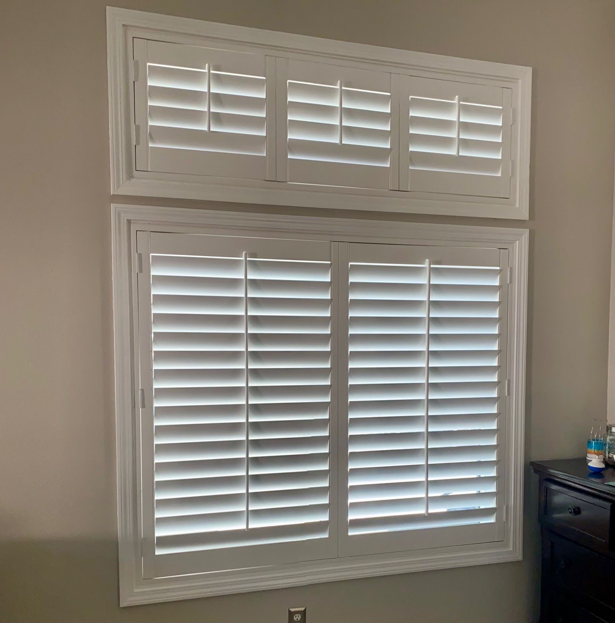 Window Shutters, Sliding Door Shutters, French Door Shutters, Closet Shutters. Persianas de Madera. Servicing All Southern California. 951-573-2560