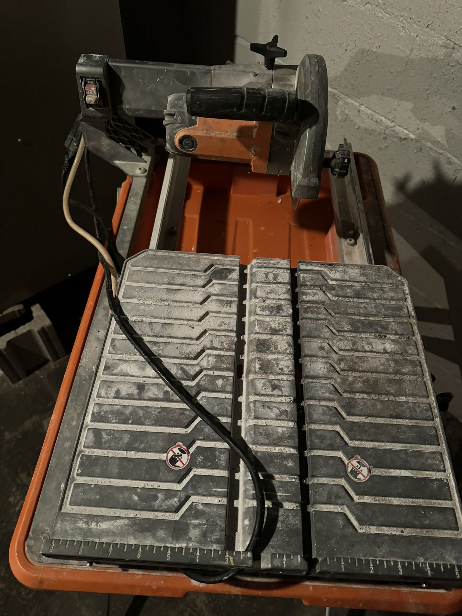 Tile Saw