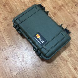 Pelican 1170