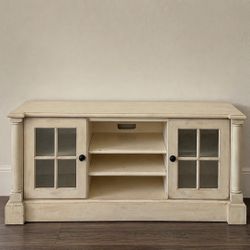 TV stand / entertainment center