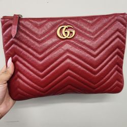 Gucci Marmont Pouch