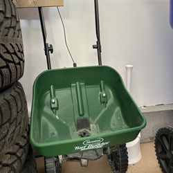 Scott’s Turf Spreader
