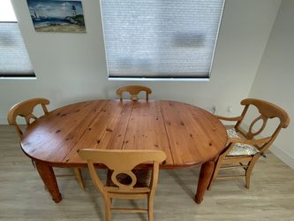 Real Wood Pottery Barn Extendable Pine Dining Table & Chair Set