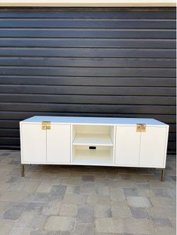 Media console