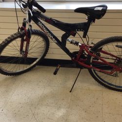 Mongoose  Mountain Bike 