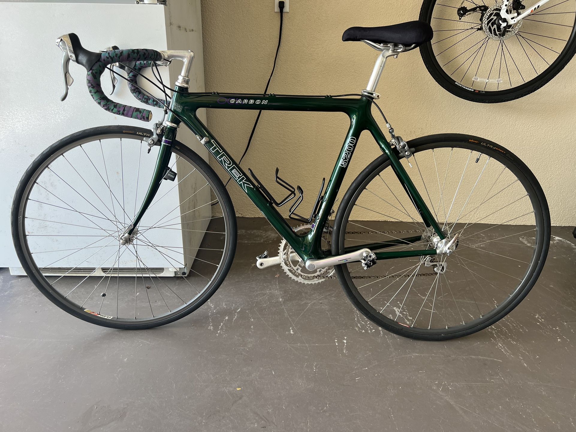 Trek 5200 Road Bike 54cm with CycleOps Mag Trainer