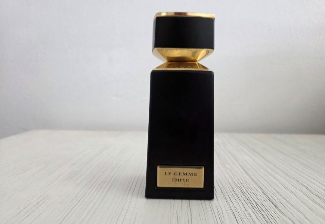 Bvlgari Le Gemme Empyr, a contrasted woody fresh fragrance