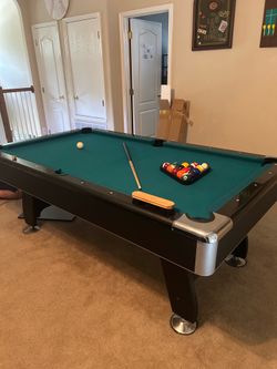 Pool table