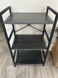 Like NEW Table $30