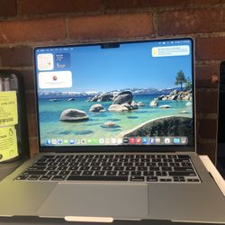 💼 Apple MacBook Pro 14" (M4 Max, Silver) - Ultimate Creative Machine! 🍎