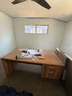 DESK