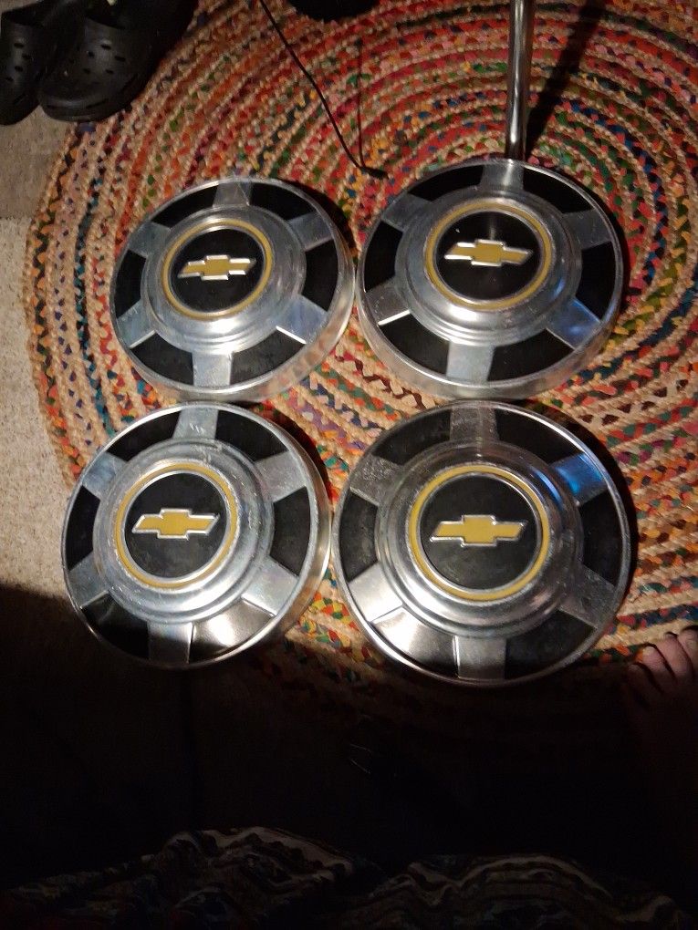 12in Chevy Aluminum Hubcaps