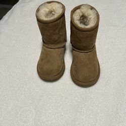Ugg Boots 8c 