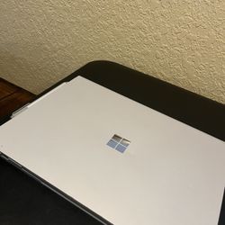 Windows Surface Book 10