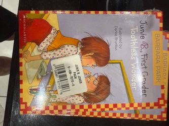 7 Sets: Junie B Jones 2 Book Pack: Toothless Wonder & Boss Of Lunch