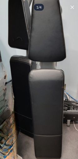 PRECOR ADJUSTABLE BENCH