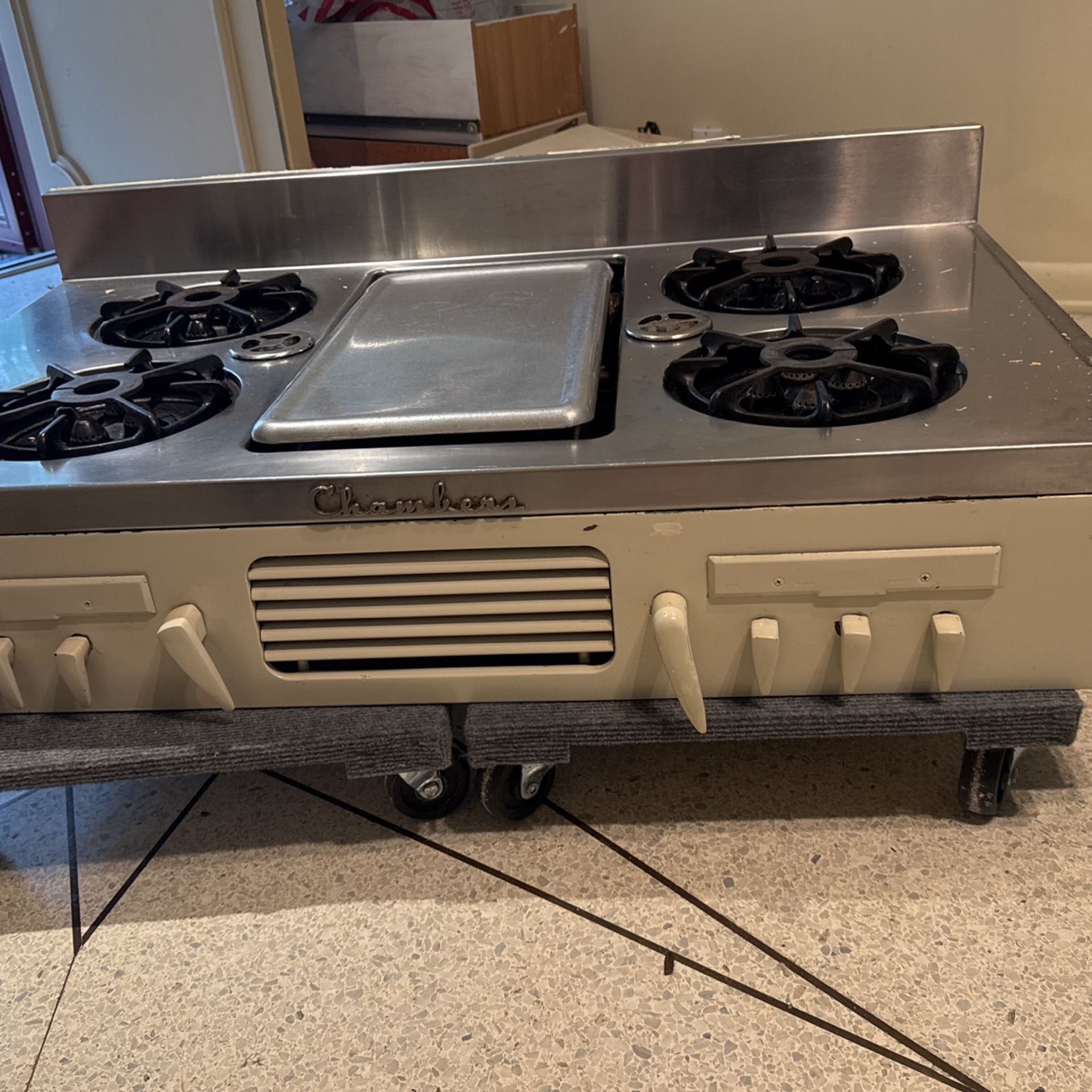 1950’s Chambers Range Top