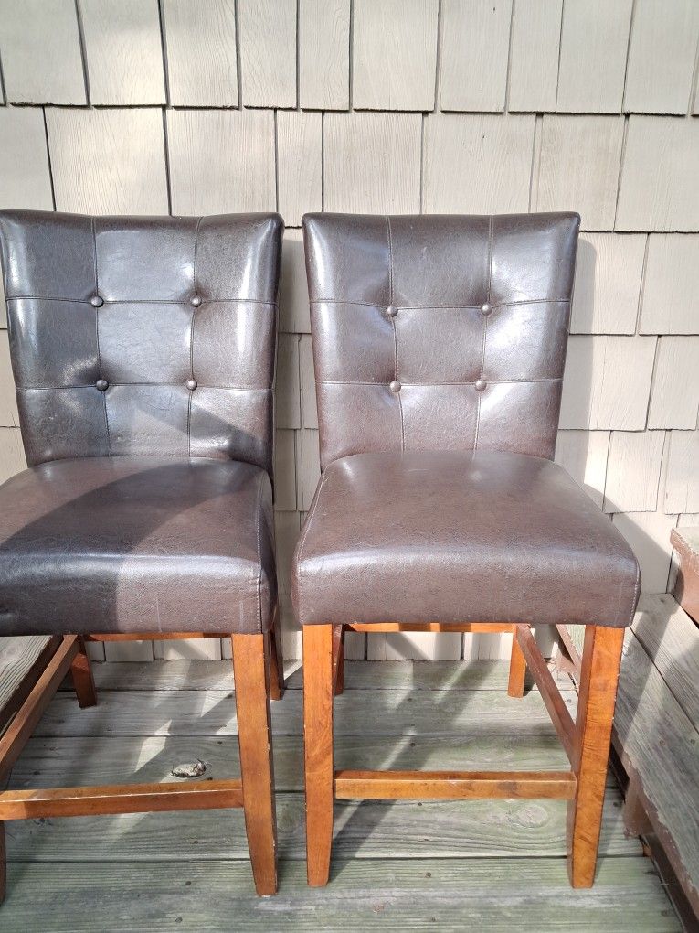 2 Bar Stools