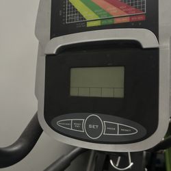 ELLIPTICAL CARDIO MACHINE 