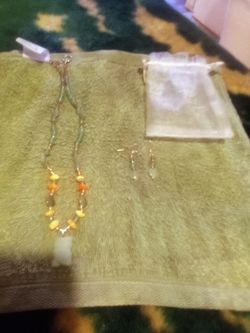 Women Jade necklace And Earrings 