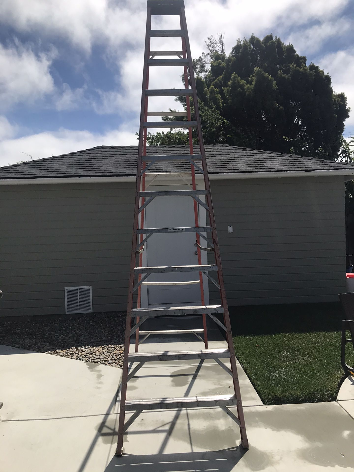 12 foot Werner fiberglass ladder