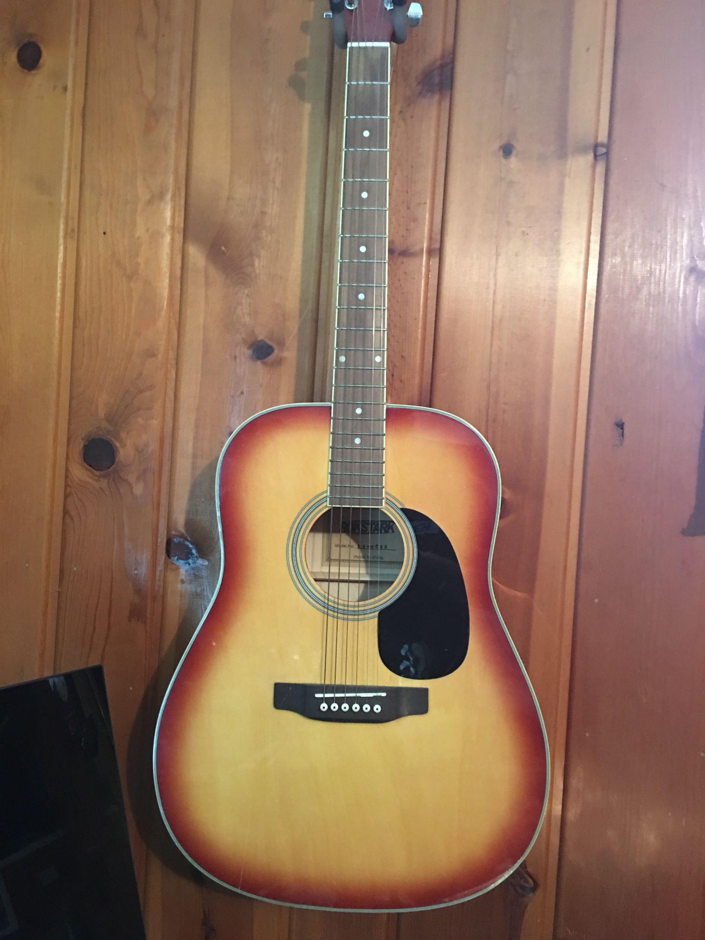 Rokstark Guitar