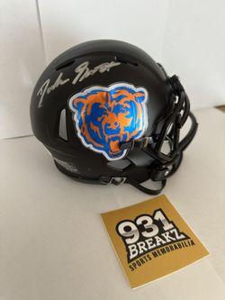 Bears D’Andre Swift Autographed Riddell Mini Helmet 