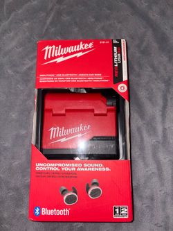 Milwaukee redlithium usb Bluetooth jobsite ear buds