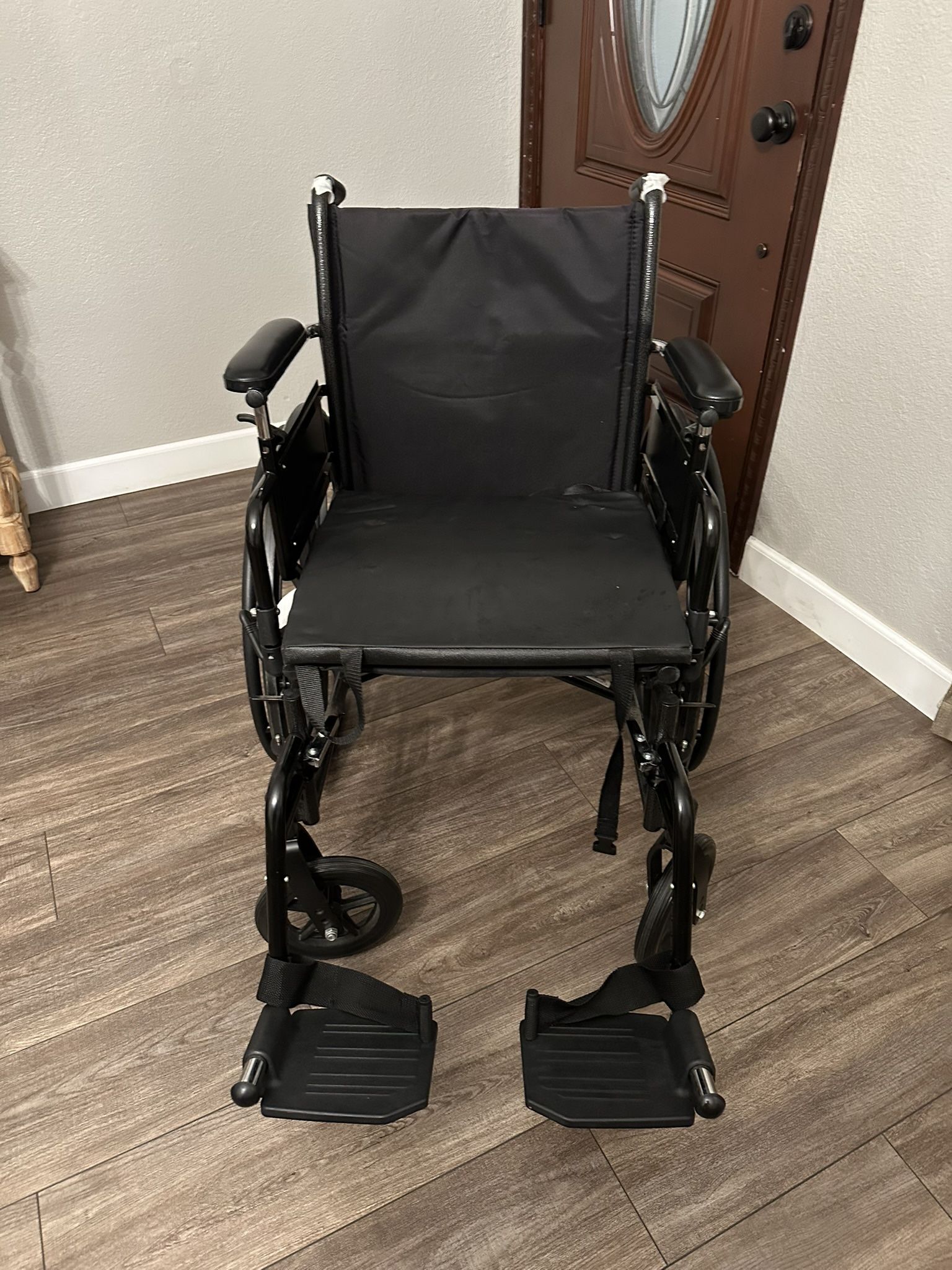 Selling Med line Wheelchair
