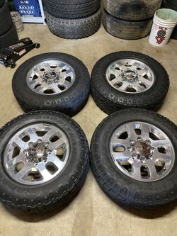 18” Chevy 2500/3500 Wheels & Worn Tires 8x180