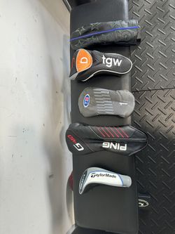 Golf clubs head covers